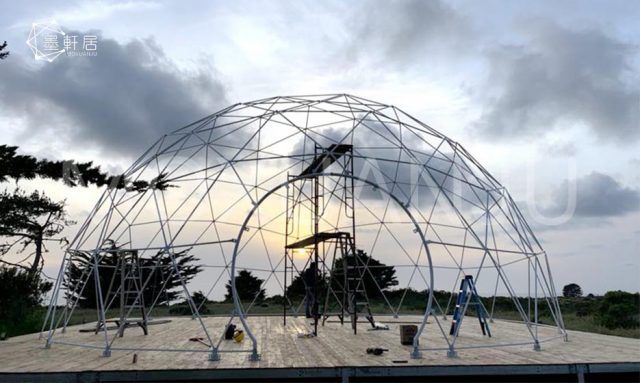 outdoors Geodesic Dome Glamping