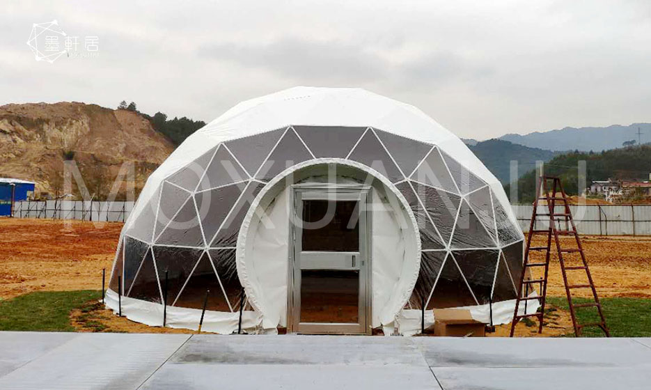 Geodesic dome tent hotel