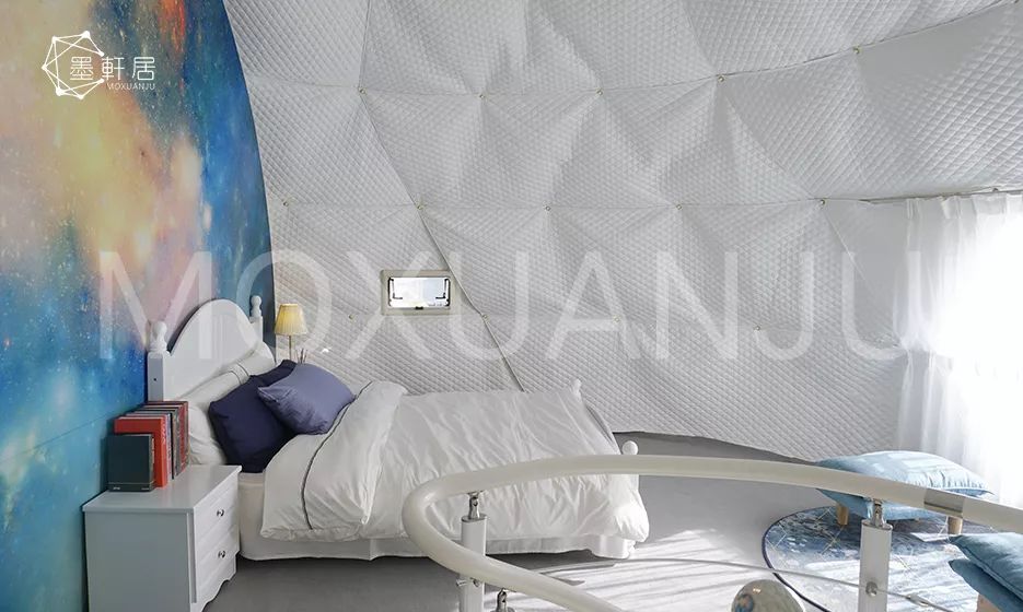 Hot balloon glamping tent interior