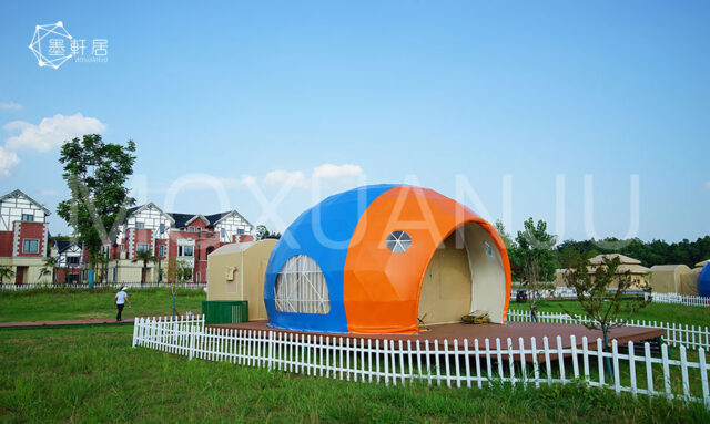 Ladybug Dome Glamping (2)