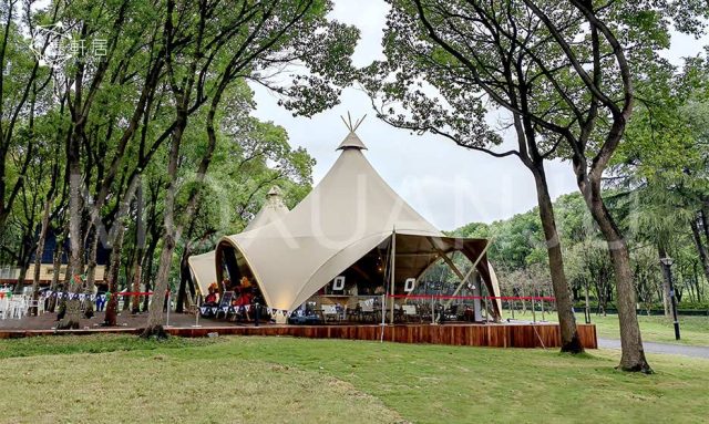 Large Teepee Tent for Outdoor Dining 8
