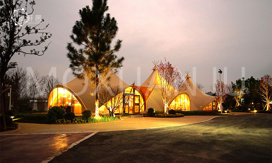 Lodge Luxury Tent Resort