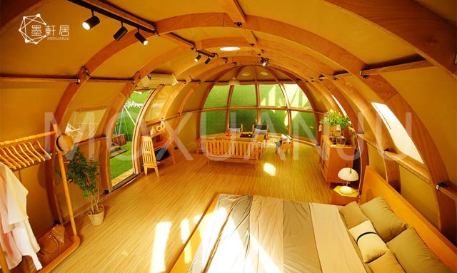 Do glamping tents have electricity (2)