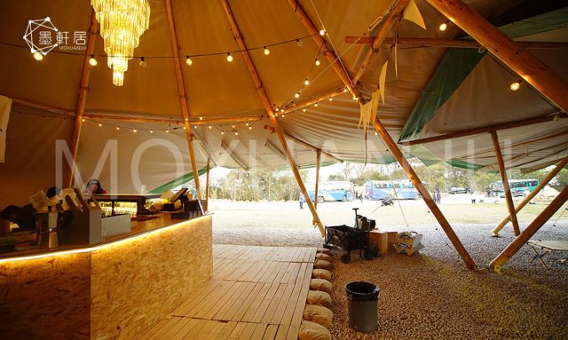 Tipi Hat tent for cafe