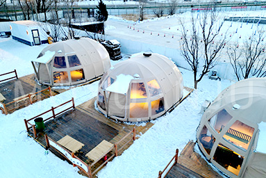 Winter Glamping in Panorama Tent
