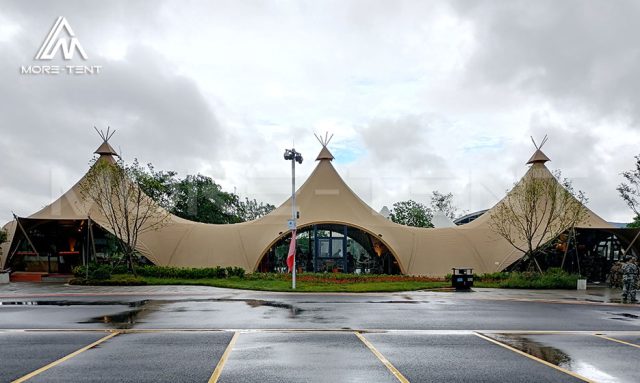 Multi-peak glamping tent for outdoor education and summer camp activities